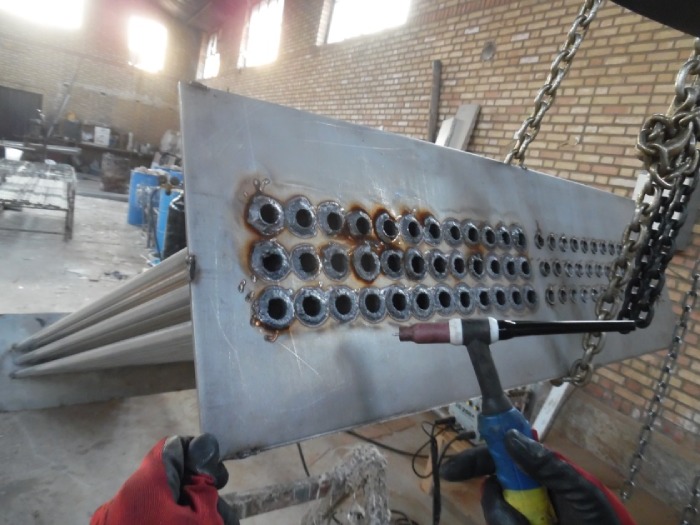 what's inside a cooling tower